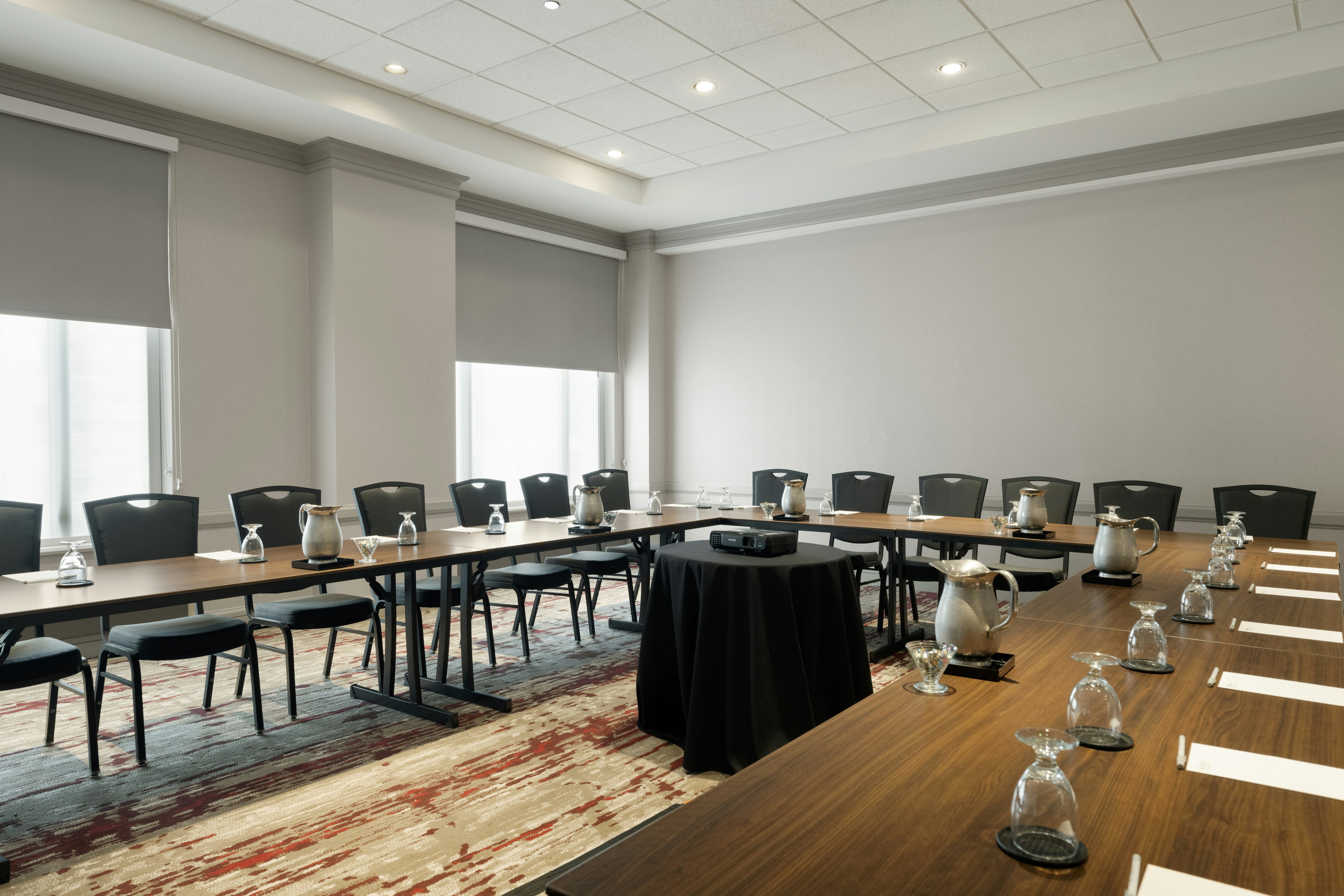 Hilton Garden Inn Chicago Downtown/Magnificent Mile 60/70
