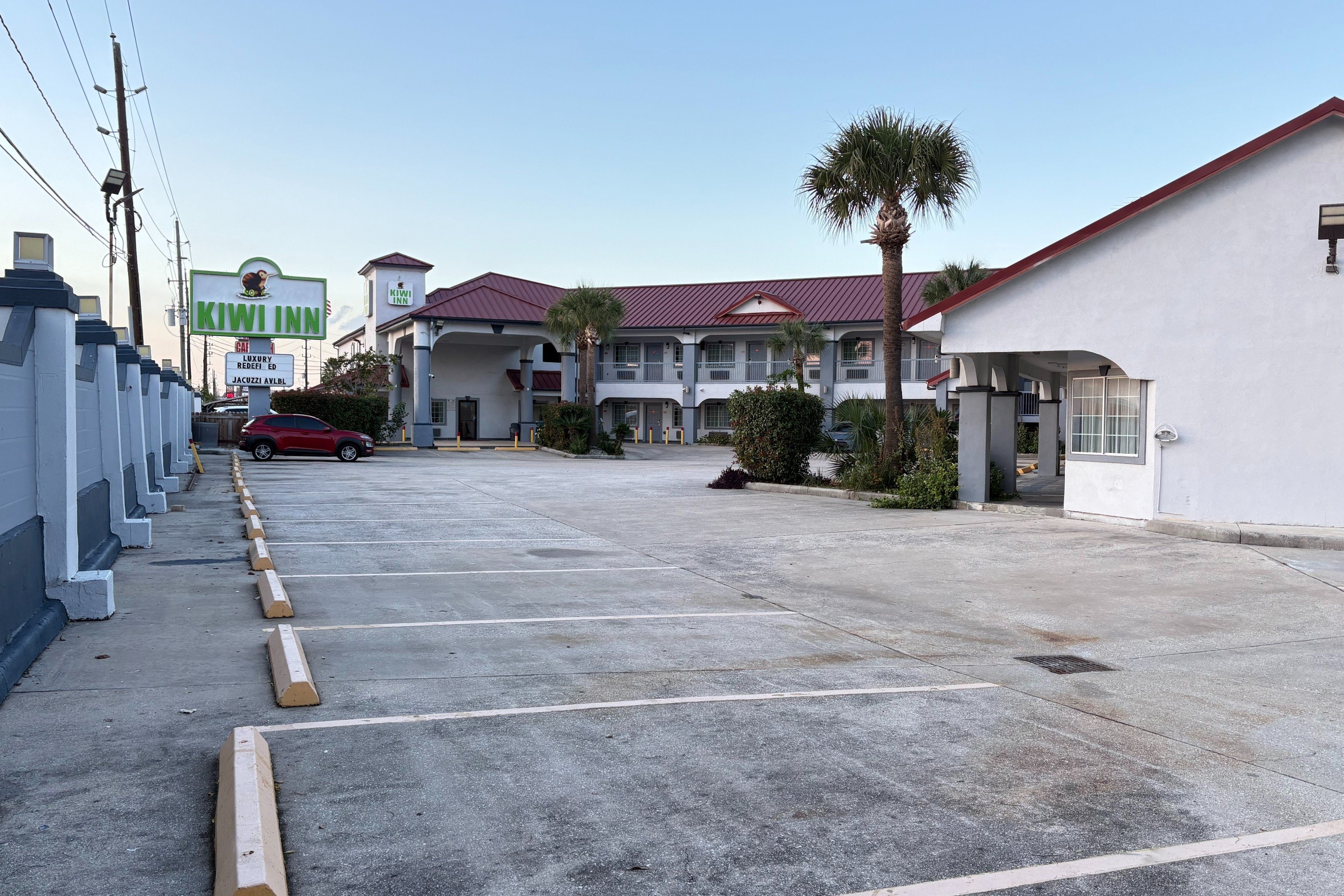 Kiwi Inn Capital O Houston - Hwy 249 30/50