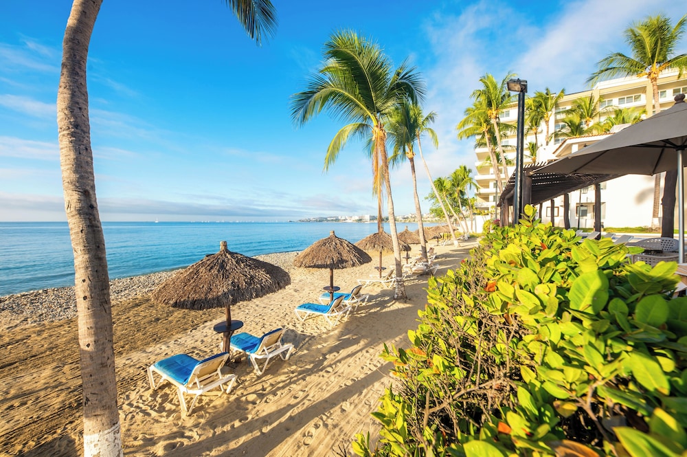 Vista Vallarta All Suites on the Beach 73/75