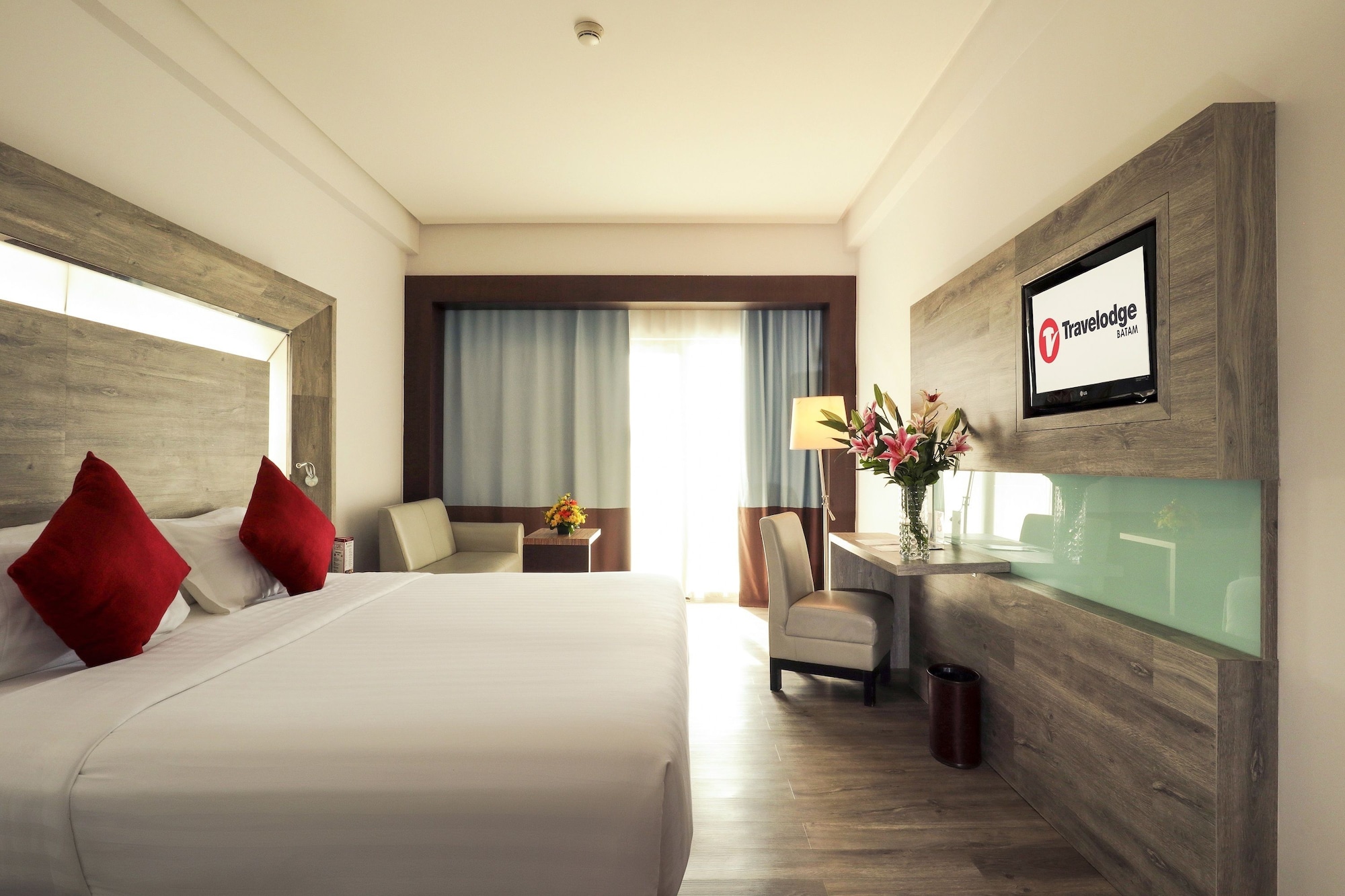 PREMIER, TWIN BEDS