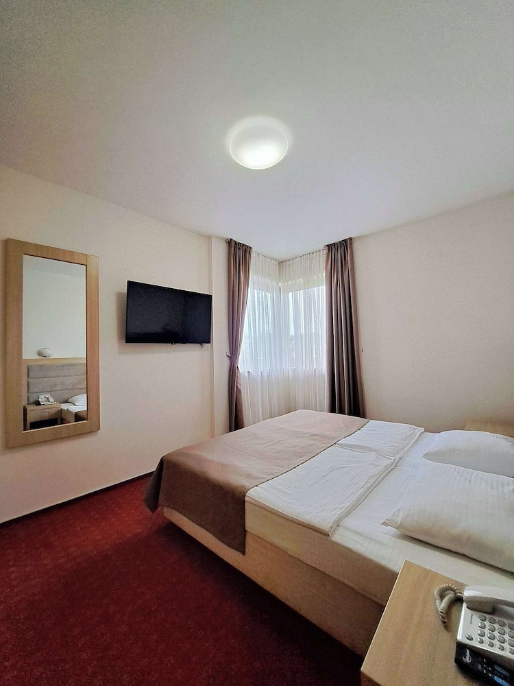 Hotel Brotnjo 18/67