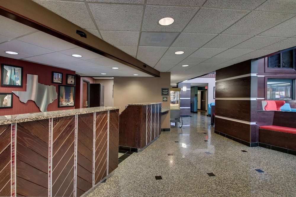 Heritage Inn & Suites The Woodlands, Trademark by Wyndham 12/60