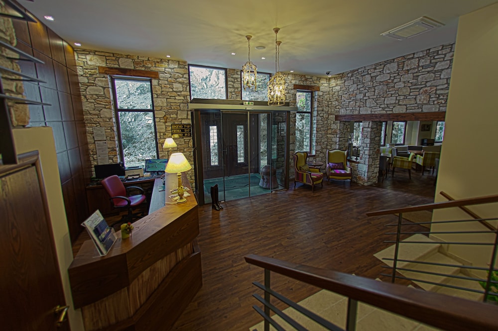Manthos Hotel Resort and Spa 8/50