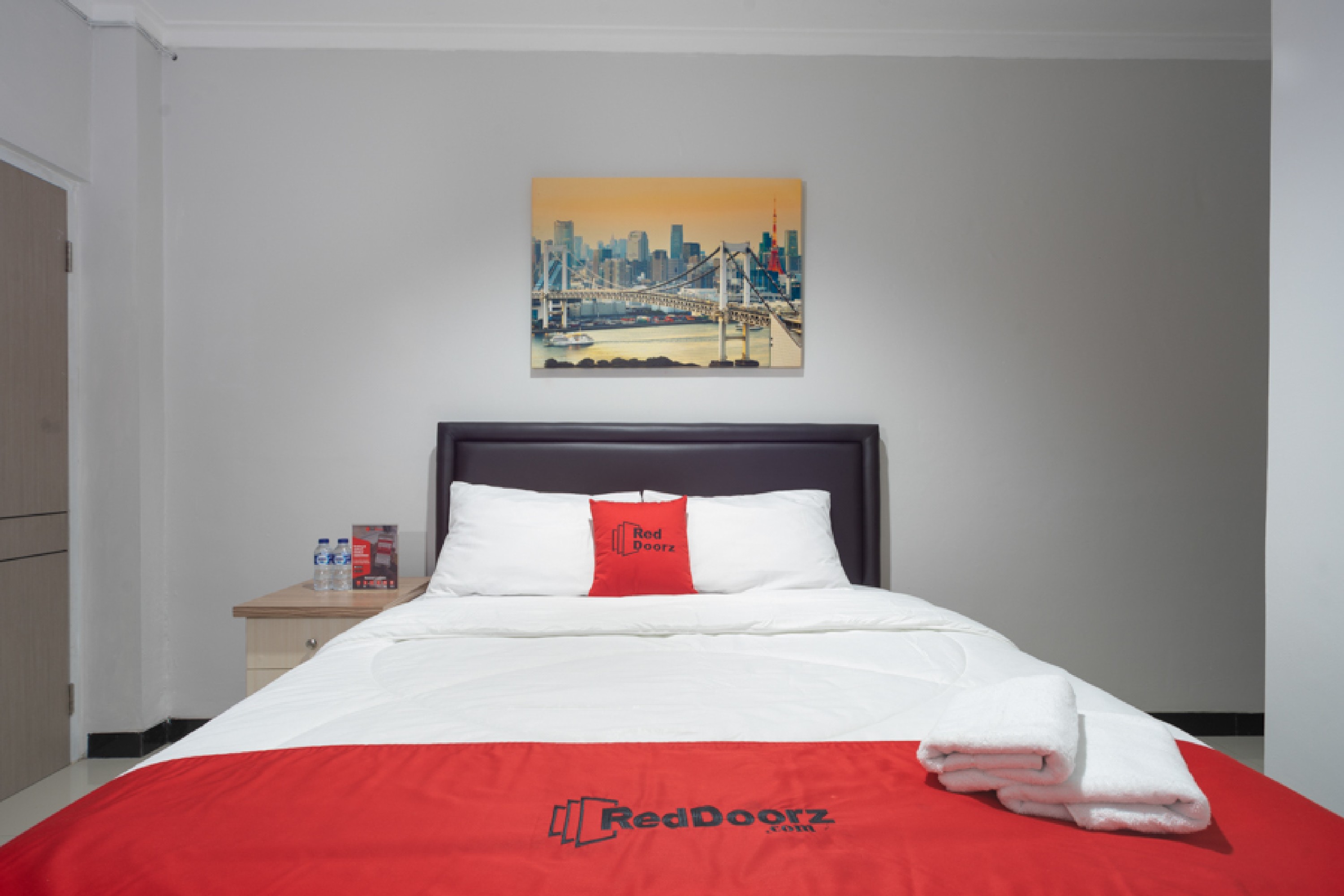Reddoorz Near Botani Square Mall 9/31