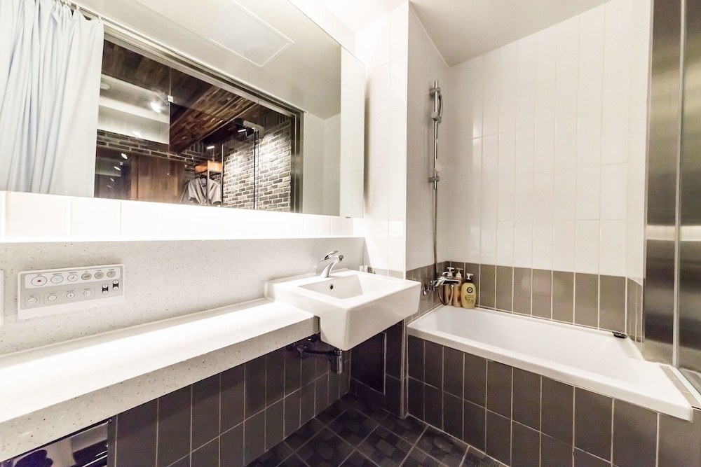 The Sangju Hotel Seoul 62/64