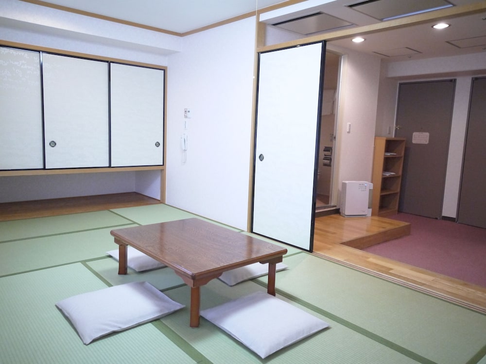 U Community Hotel 34/50