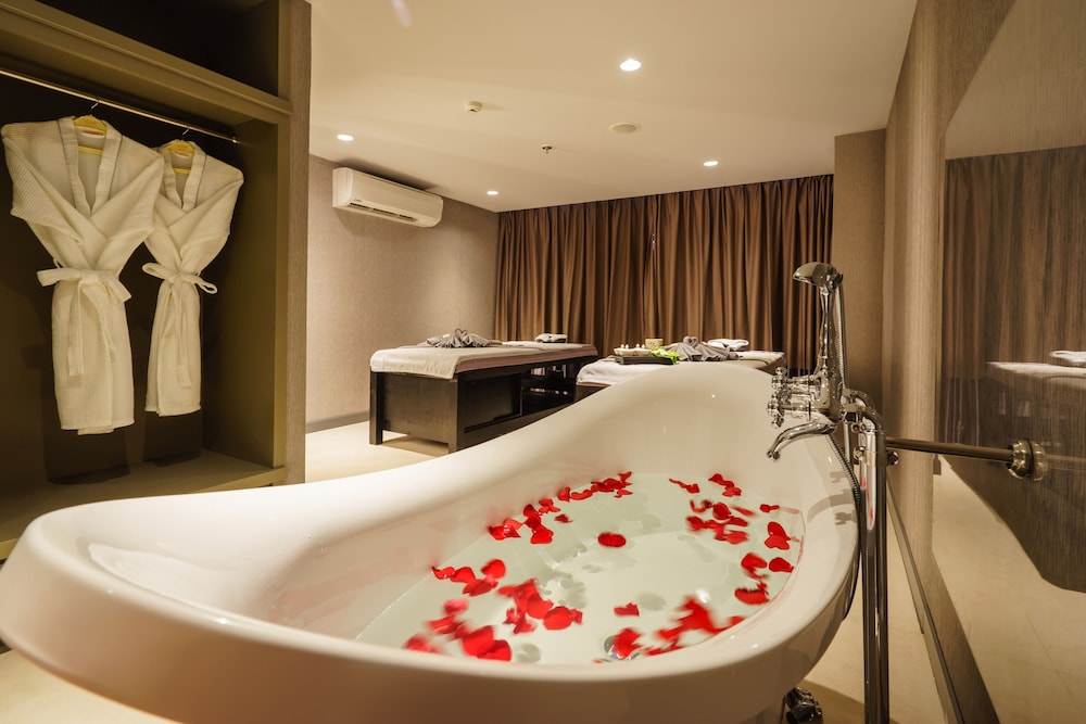 Courtyard By Marriott Bangkok Sukhumvit 20 41/69