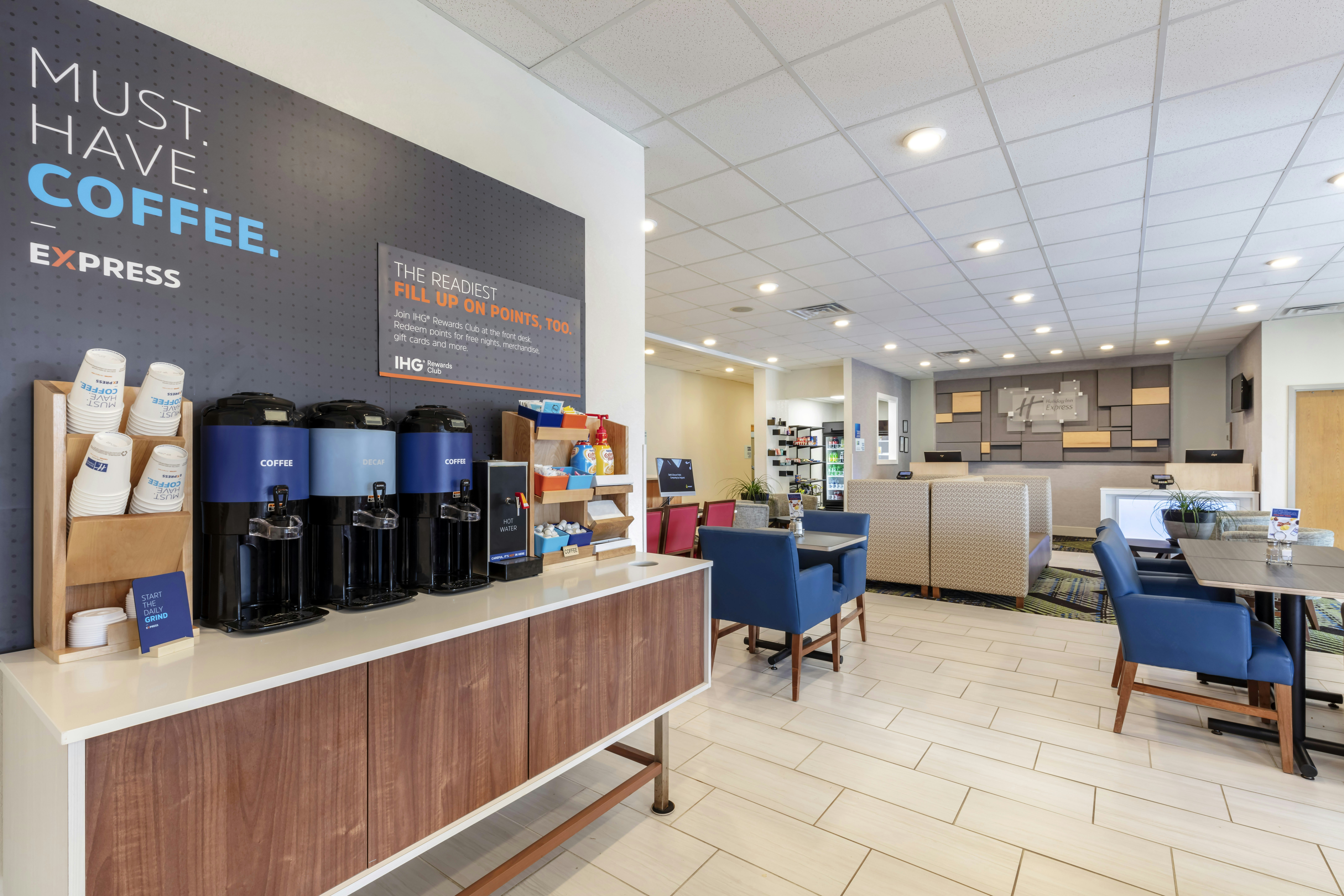 Holiday Inn Express Metropolis 34/43