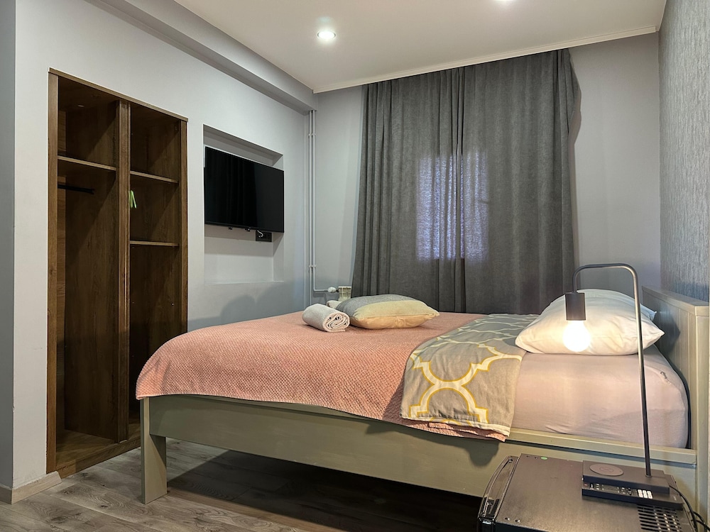 ROOMS MADISON 18/55