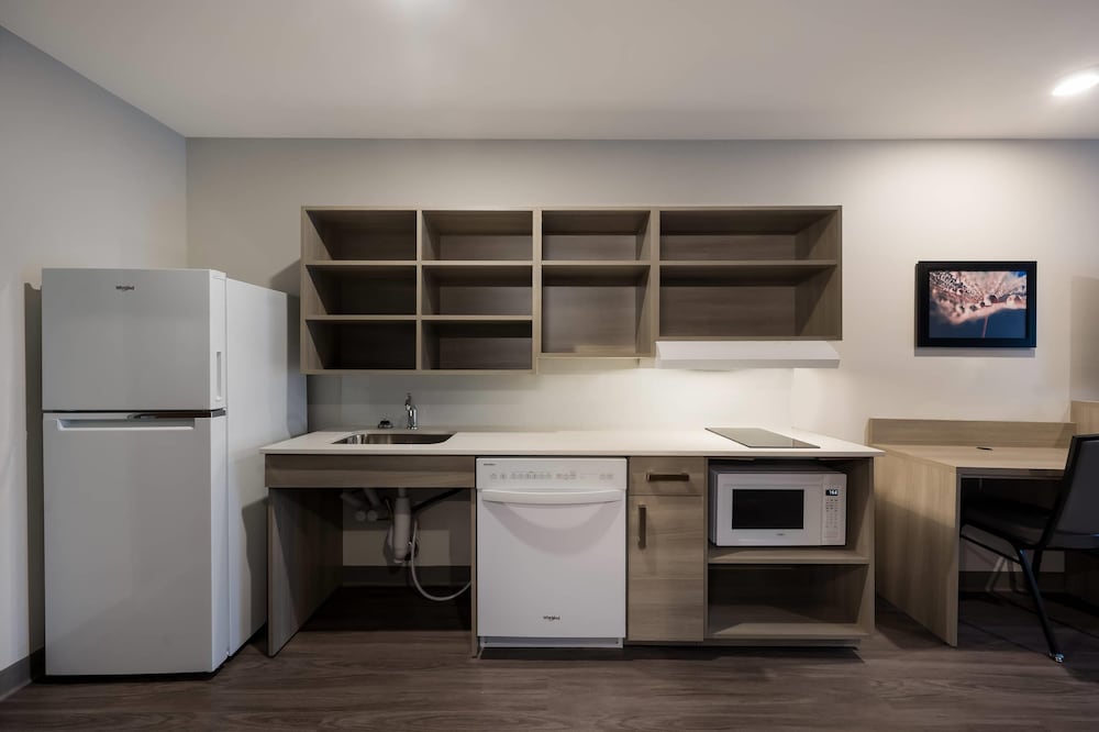 WoodSpring Suites Wixom - Novi 34/47