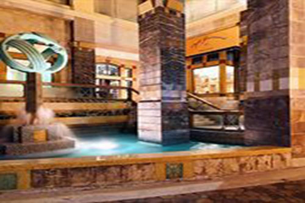 Radisson Hotel Chateau de Bangkok 20/48