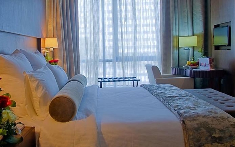 Oaks Liwa Executive Suites 7/29
