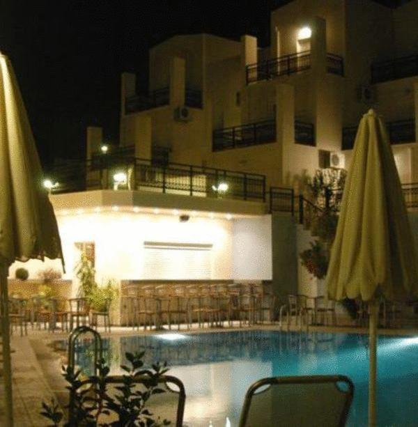 Melissa Hotel 40/46
