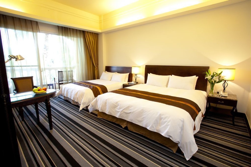 Les Hotel Tainan 9/63