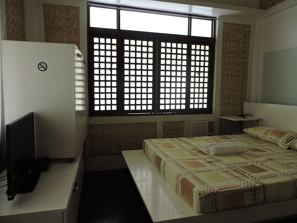 Orange Mangrove Pension House by SMS Hospitality 27/60
