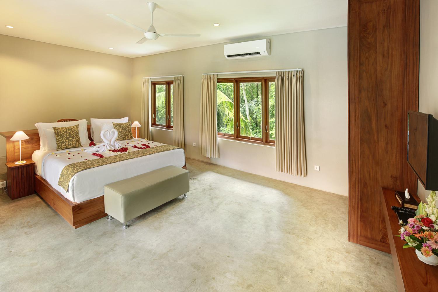 1 BEDROOM, POOL, VILLA