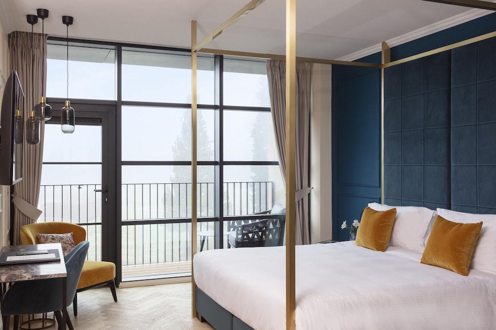 Estate, Suite, King Bed