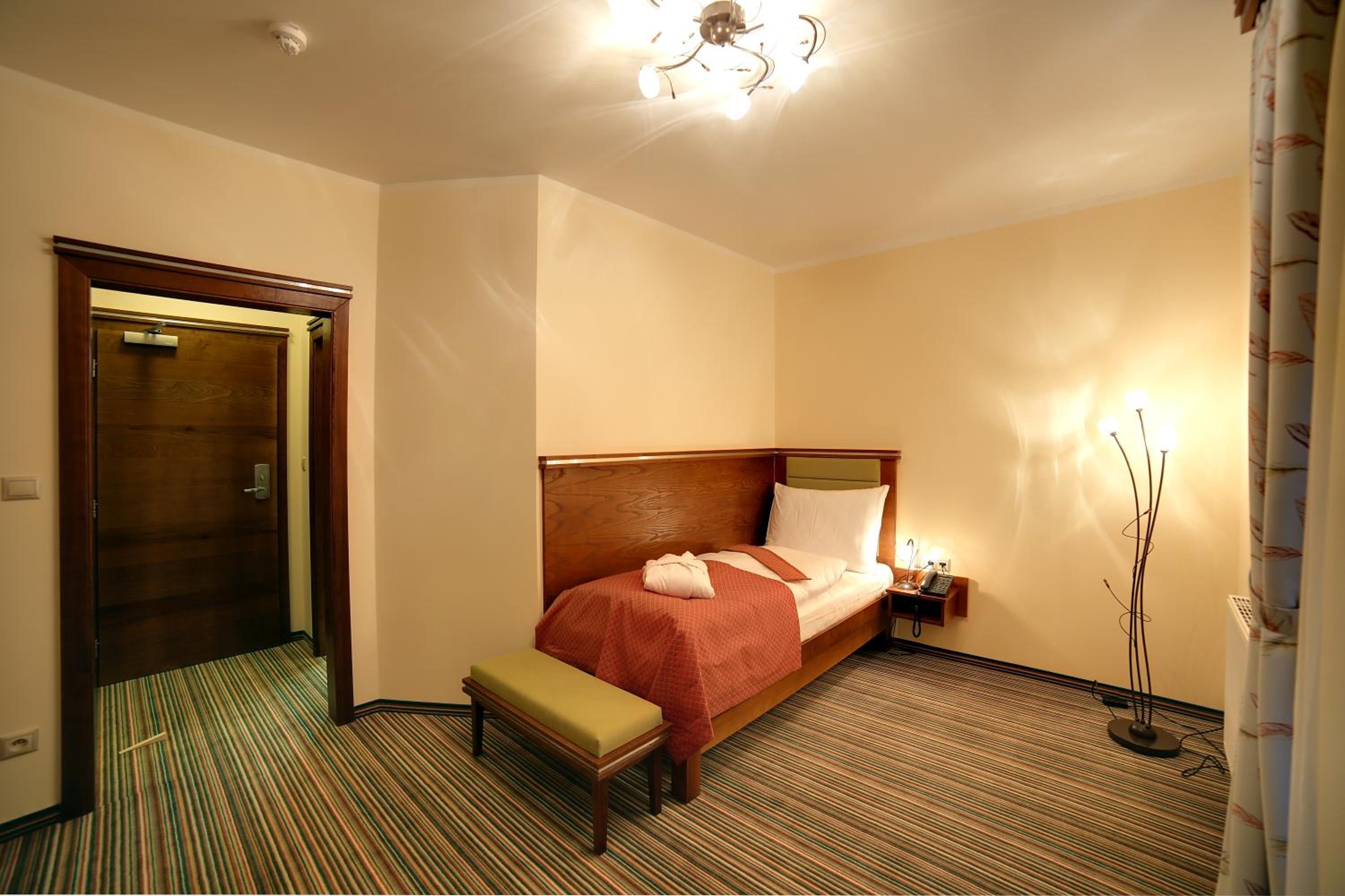 Parkhotel Forest 20/60
