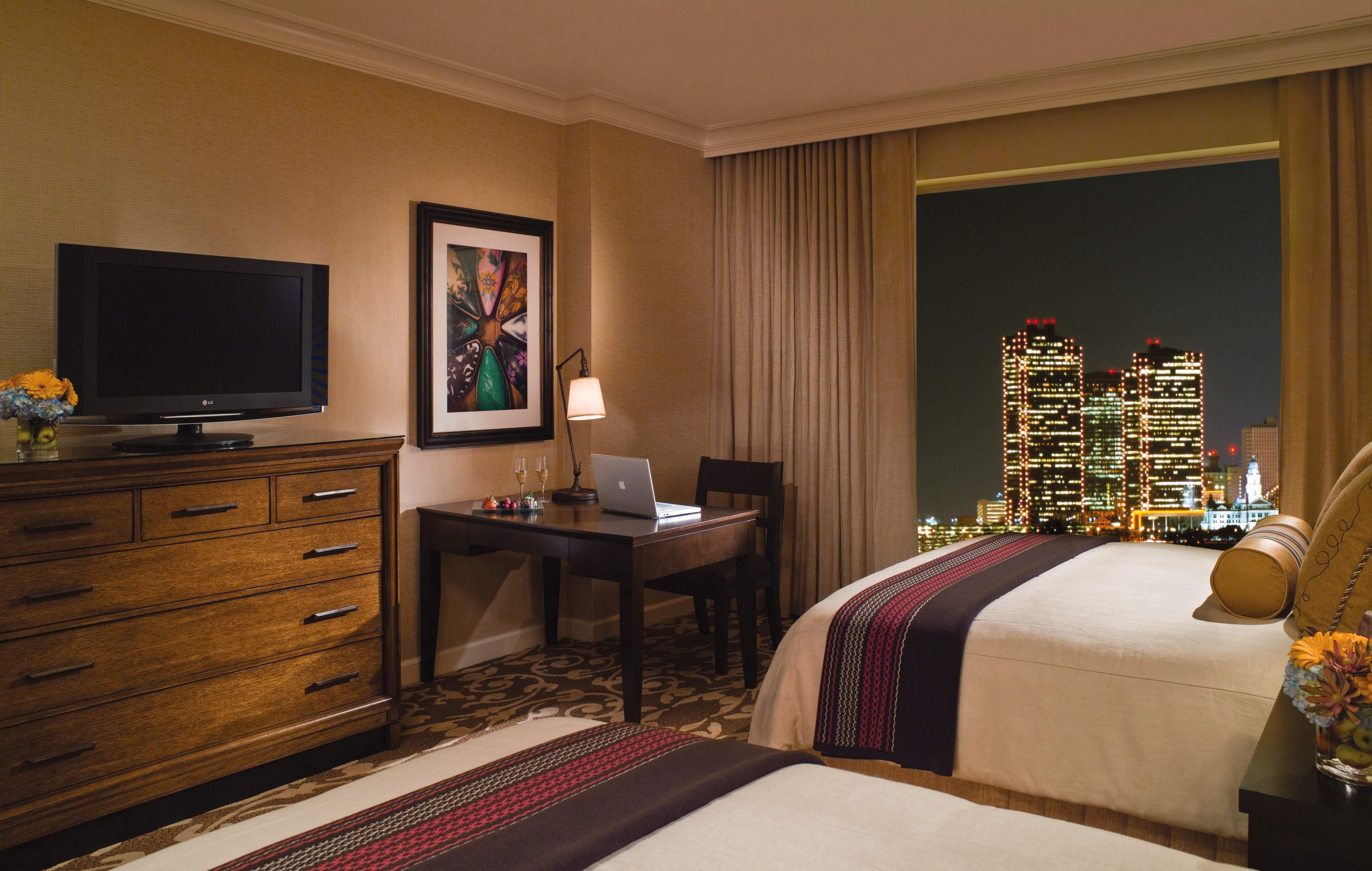 غرفة بريميير رباعية، Omni Fort Worth Hotel 2/2
