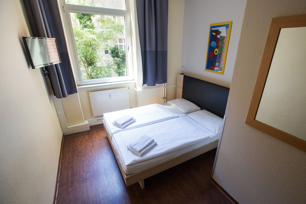 Acama Hotel Hostel Kreuzberg 14/50