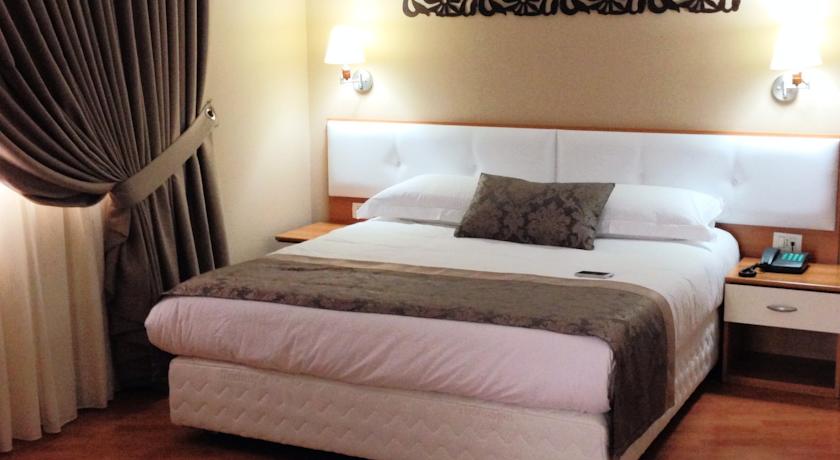 Arvi Hotel 4/17
