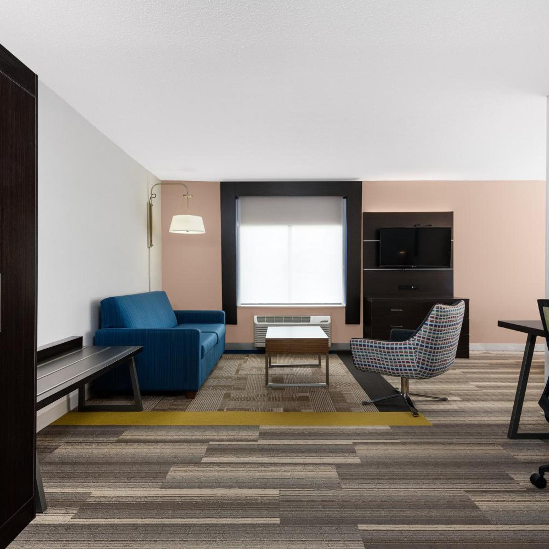 Studio, Suite, King Bed, Accessible