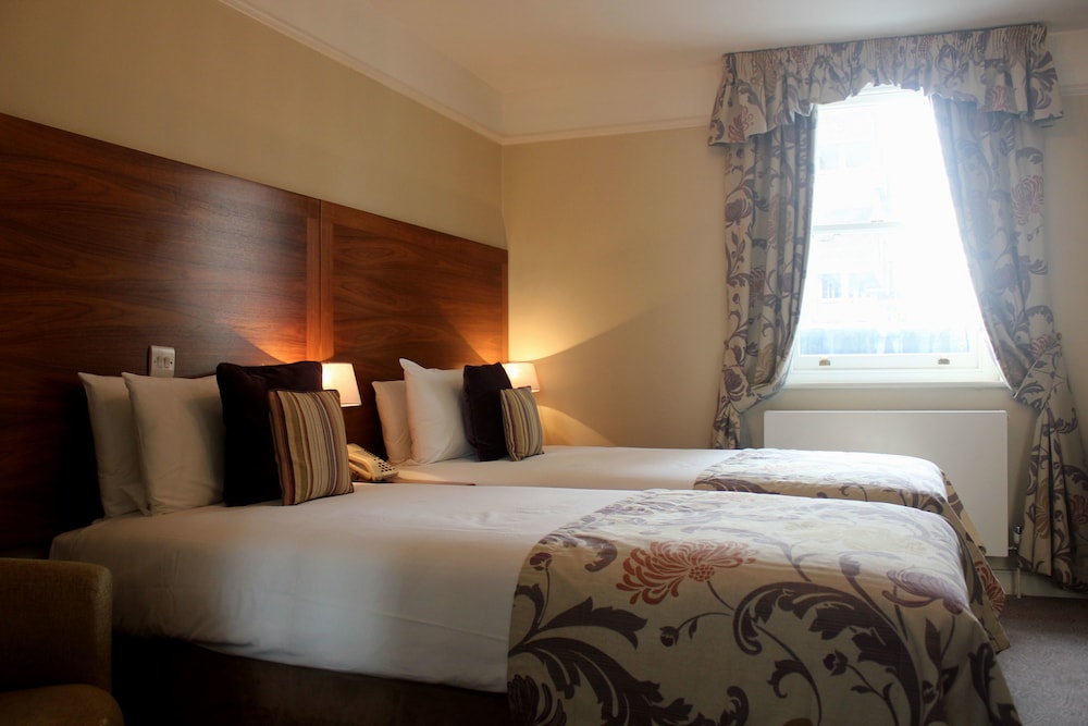 The Windermere Hotel 6/70