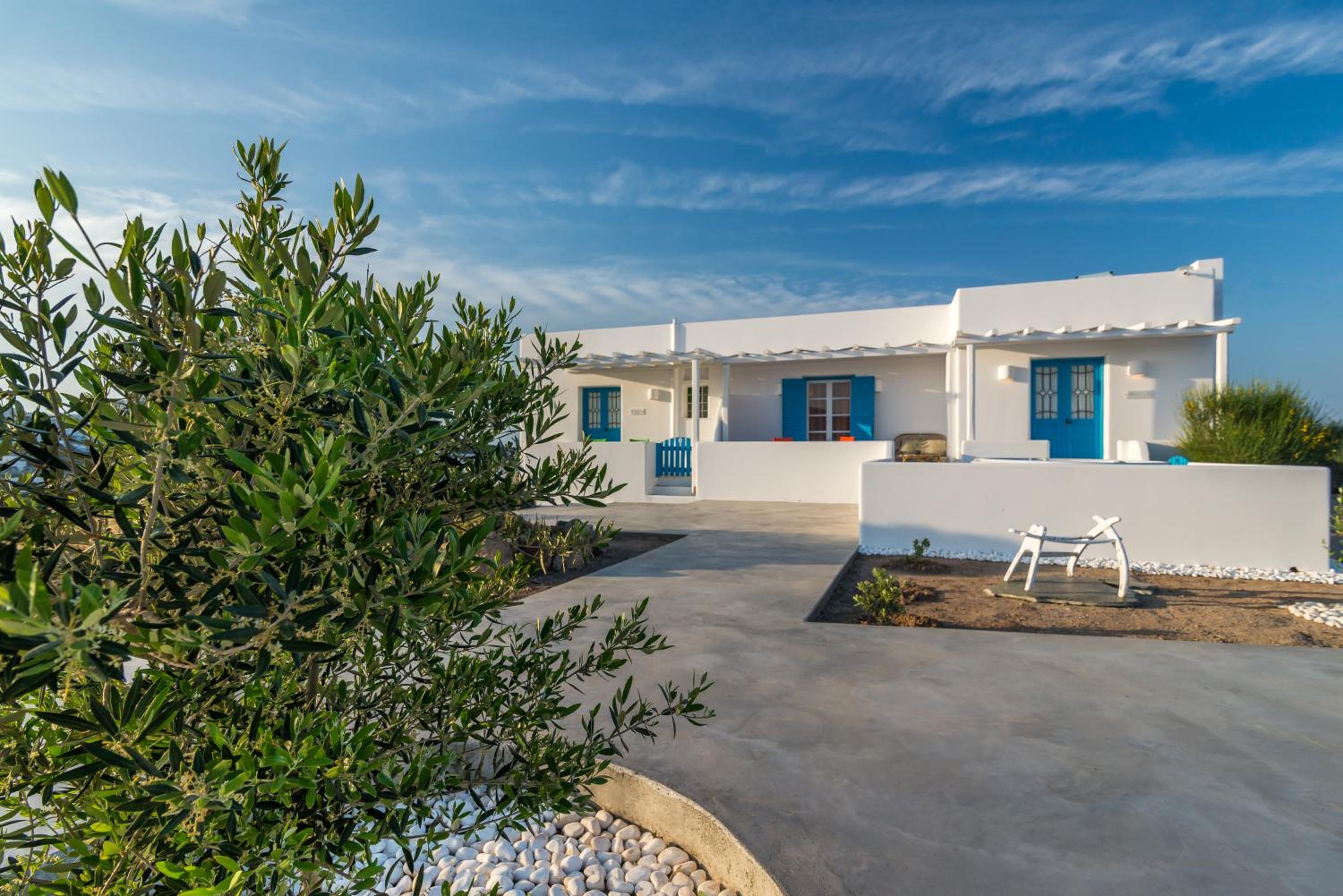 Eiriana Luxury Suites 53/60