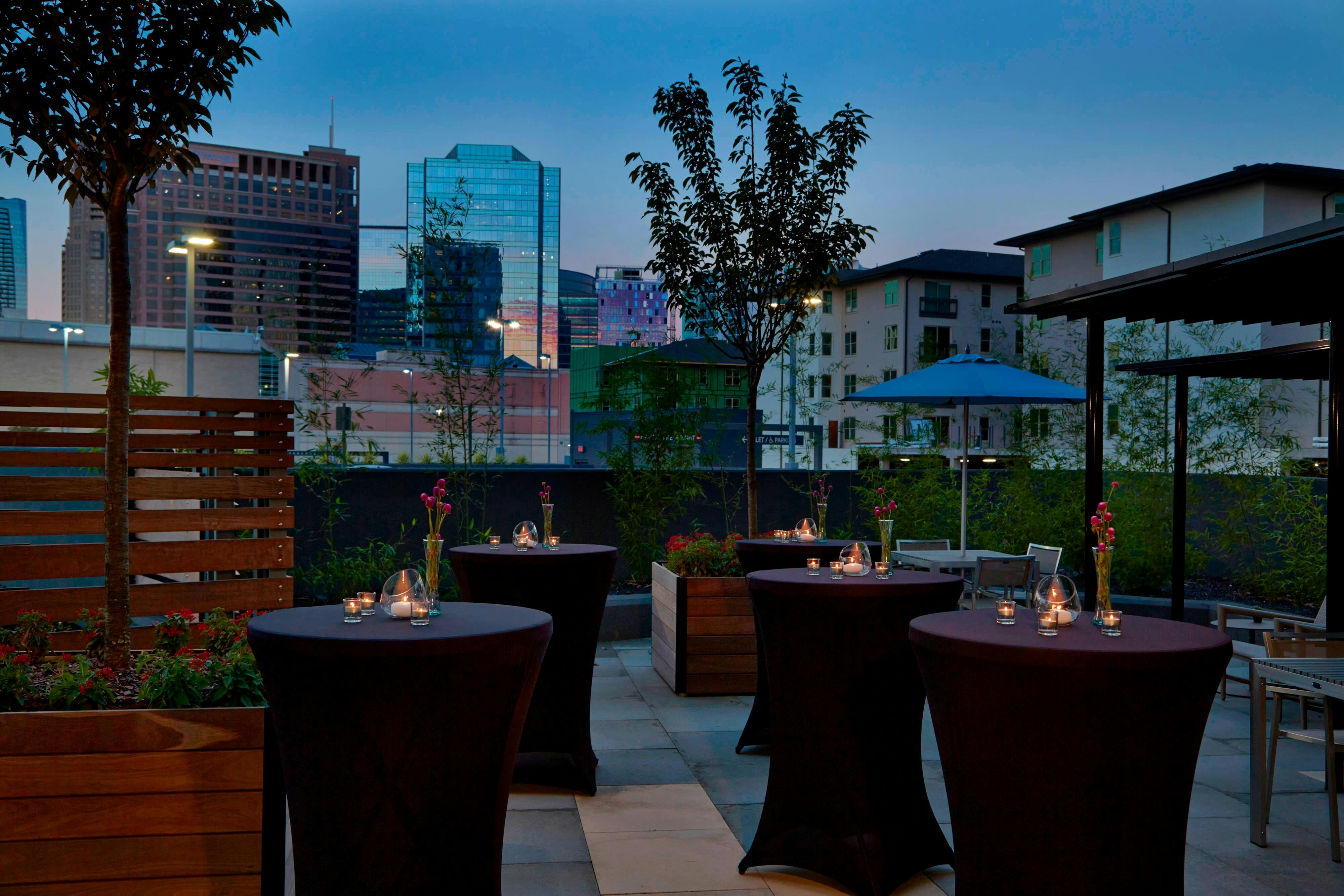 AC Hotel Atlanta Buckhead at Phipps Plaza 17/25