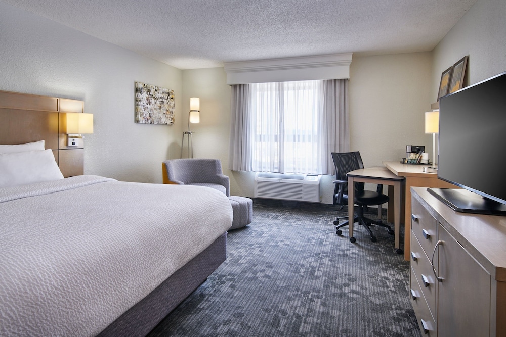 Room at Courtyard Columbus Downtown, COLUMBUS - OH