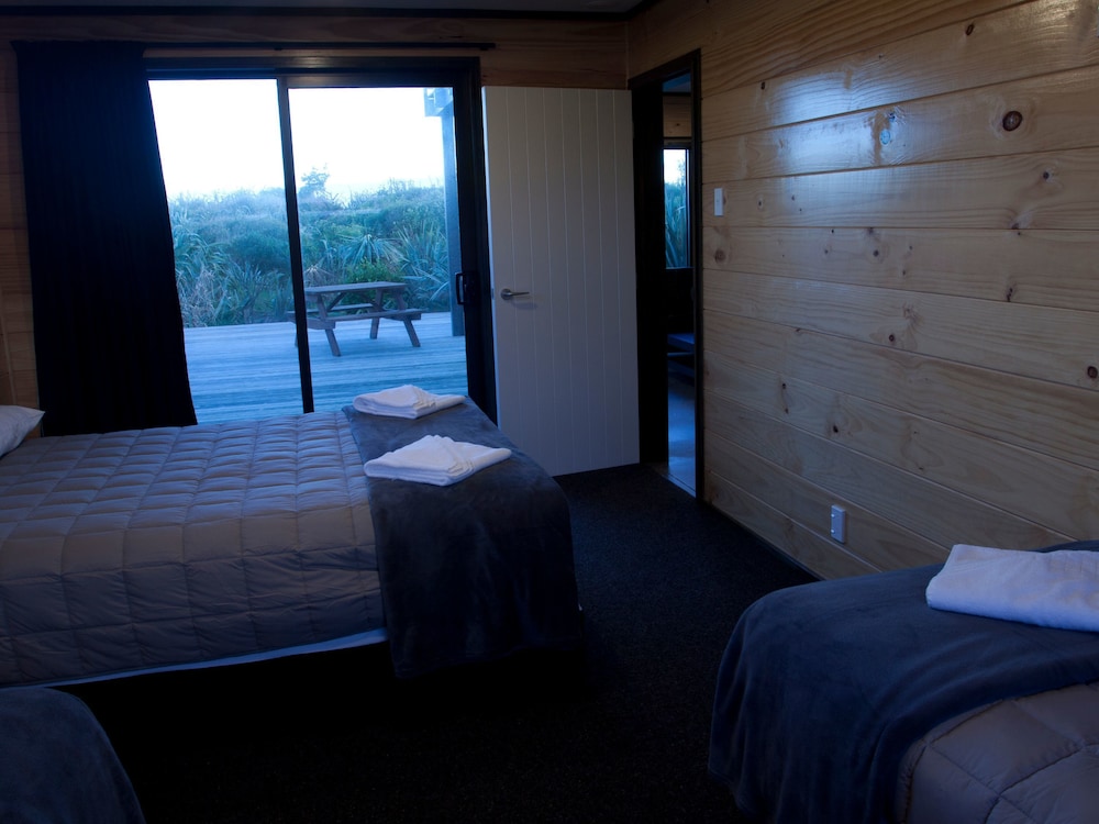 Greymouth Seaside Top 10 Holiday Park 49/71