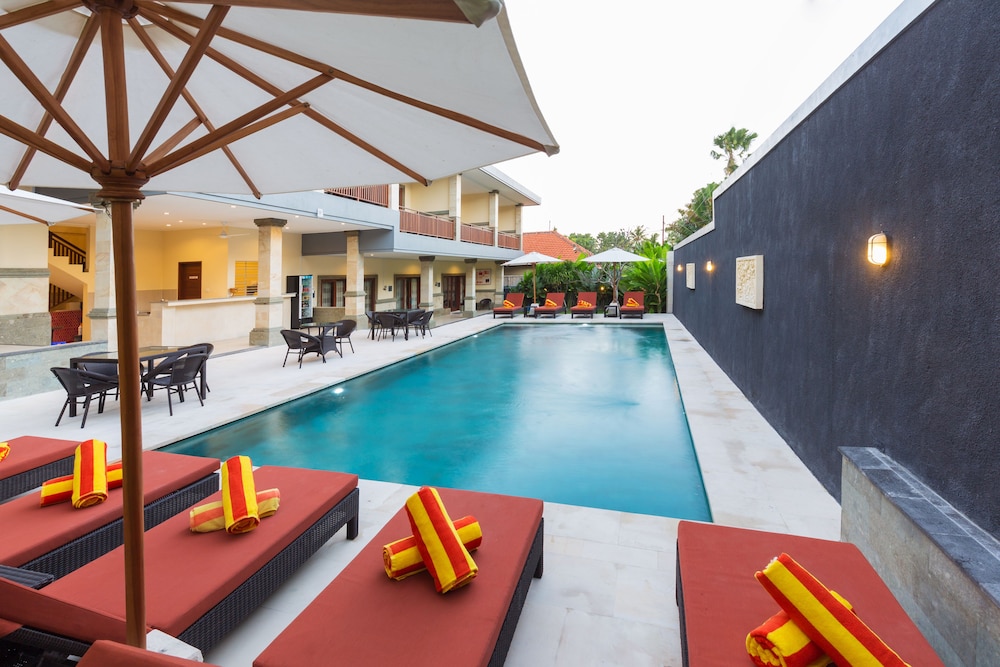 Kubu Petitenget Suite Seminyak 61/63