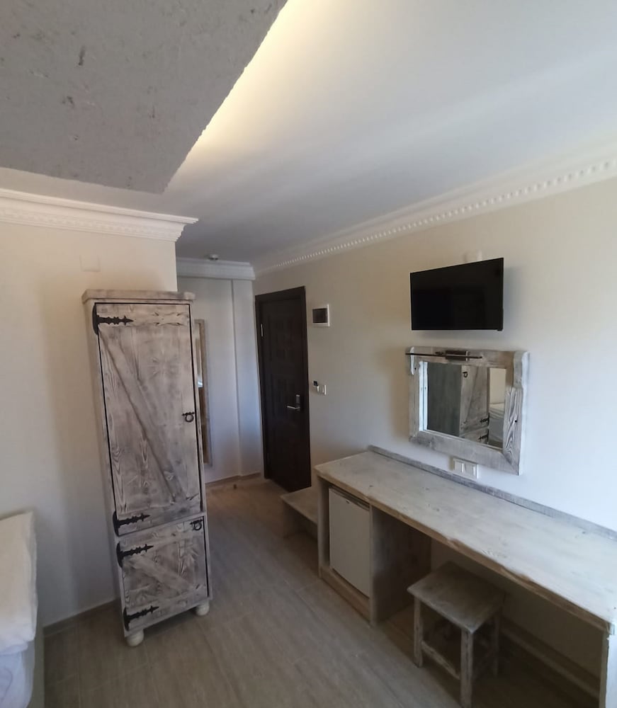 Golden Stone Butik Otel 32/50