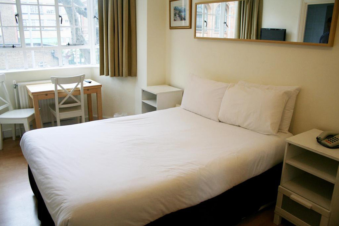 Chelsea Cloisters Serviced Apartments 88/121