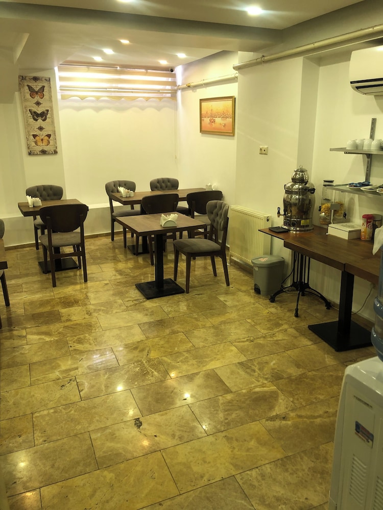 Beyhan Hotel 46/56