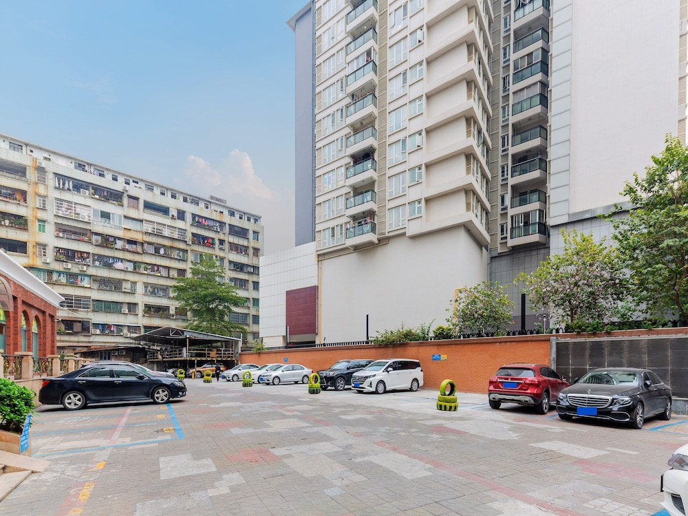 City Convenient Hotel 42/49