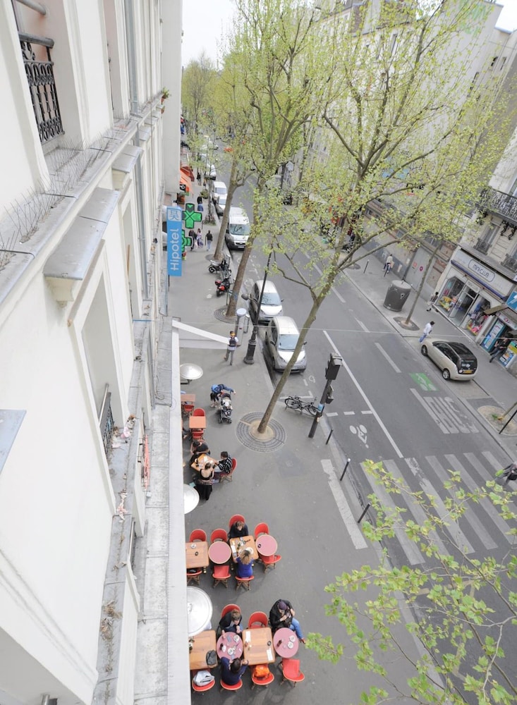 Hipotel Paris Gambetta Republique 47/58