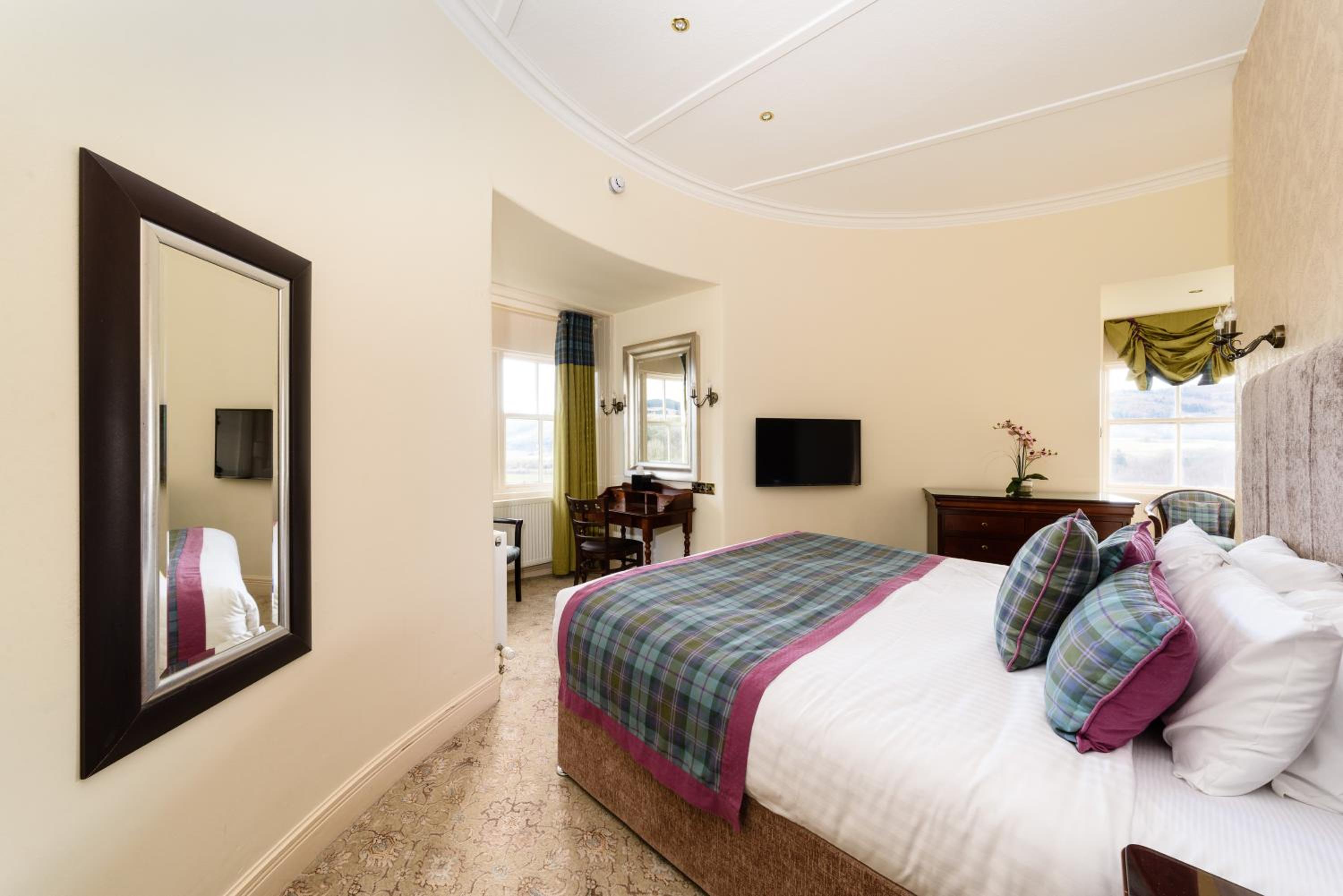 Turret, Suite, Double Bed