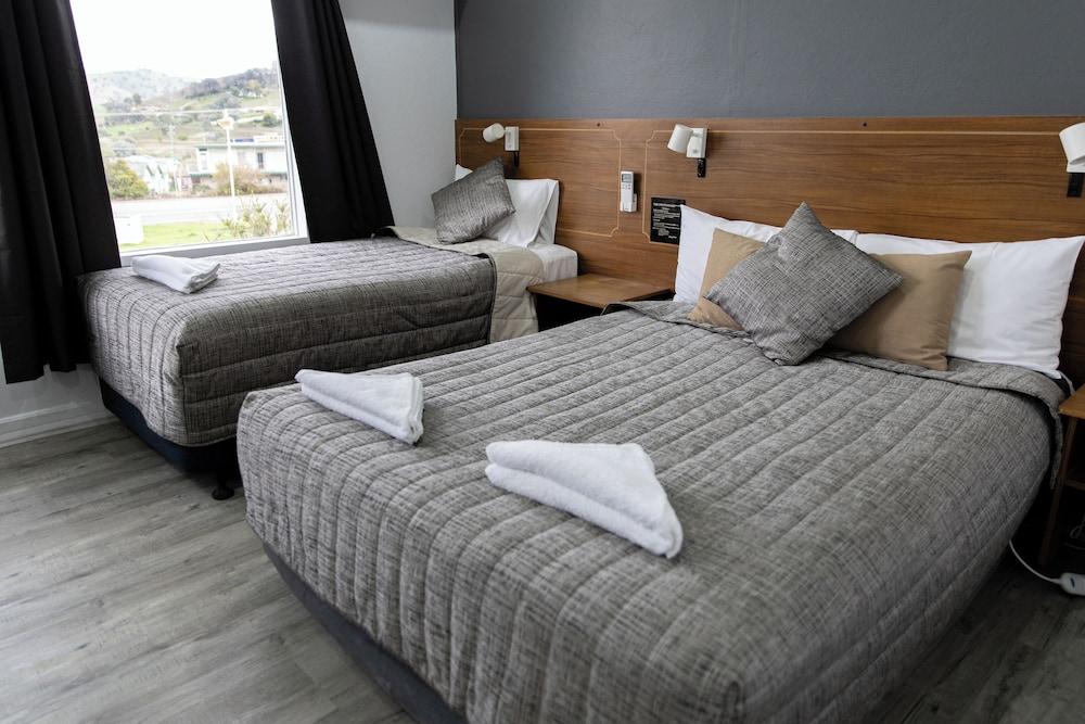 1 Bedroom, Deluxe, Single, Double Bed, Hill View، Garden Motor Inn 2/6