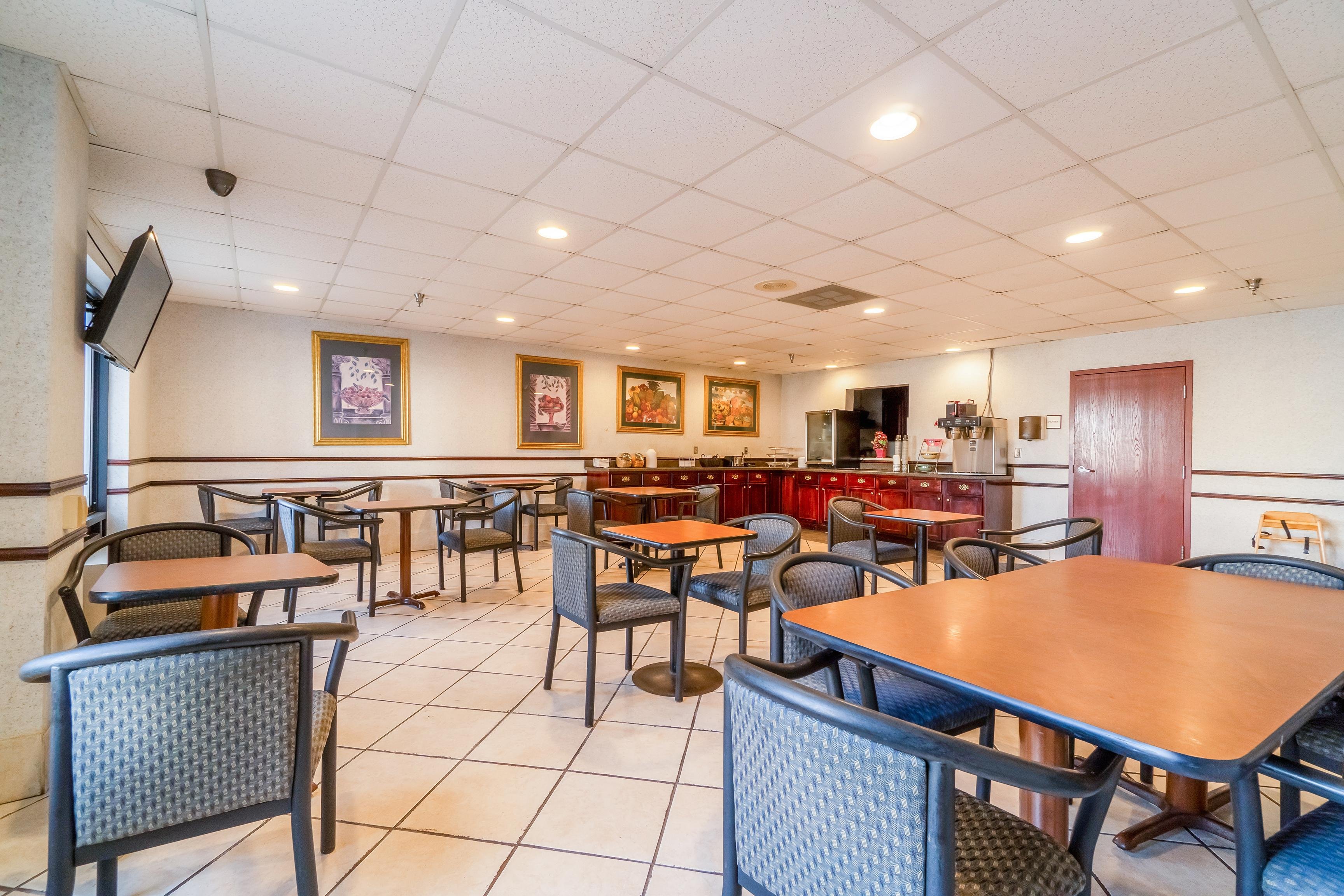 Ark Suites By OYO Jonesboro I-555 37/59