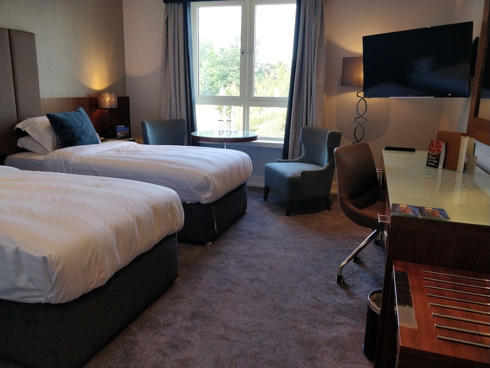 Castleknock Hotel 23/29