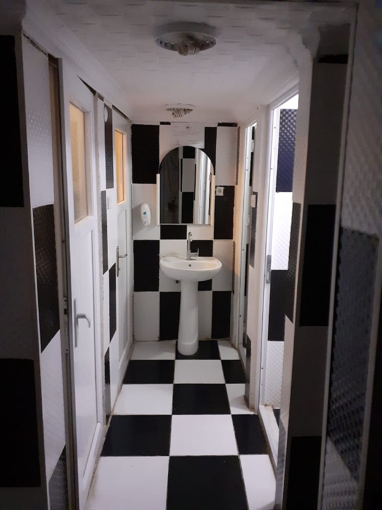 Avrasya Hostel 41/50