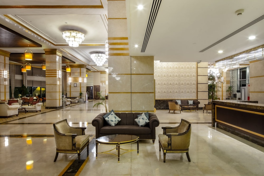 Crowne Plaza Istanbul Asia 68/83