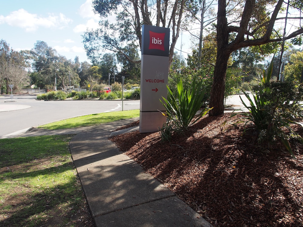 IBIS SYDNEY THORNLEIGH 58/62