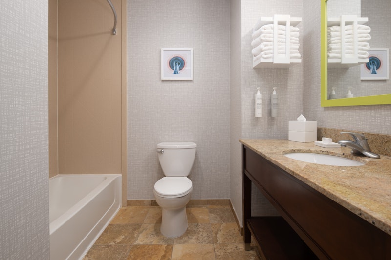 Hampton Inn and Suites Seattle-Airport/28th Ave 31/31