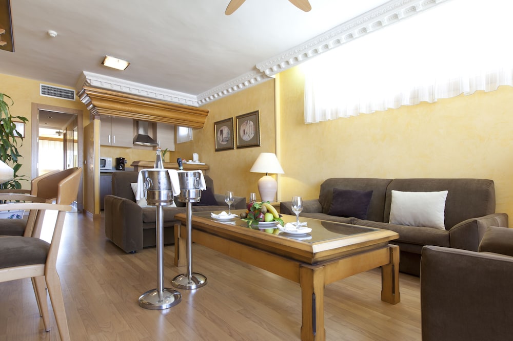 Playacapricho Hotel 40/50