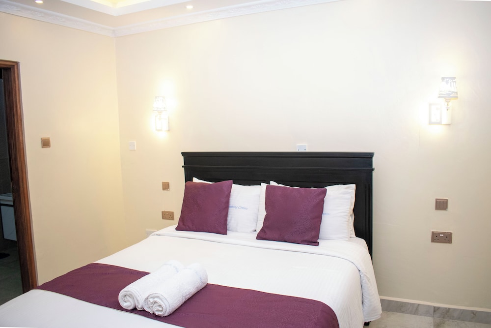 Park Place Hotel 24/80