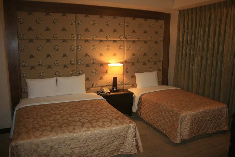 Warm Life Hotel 2/8