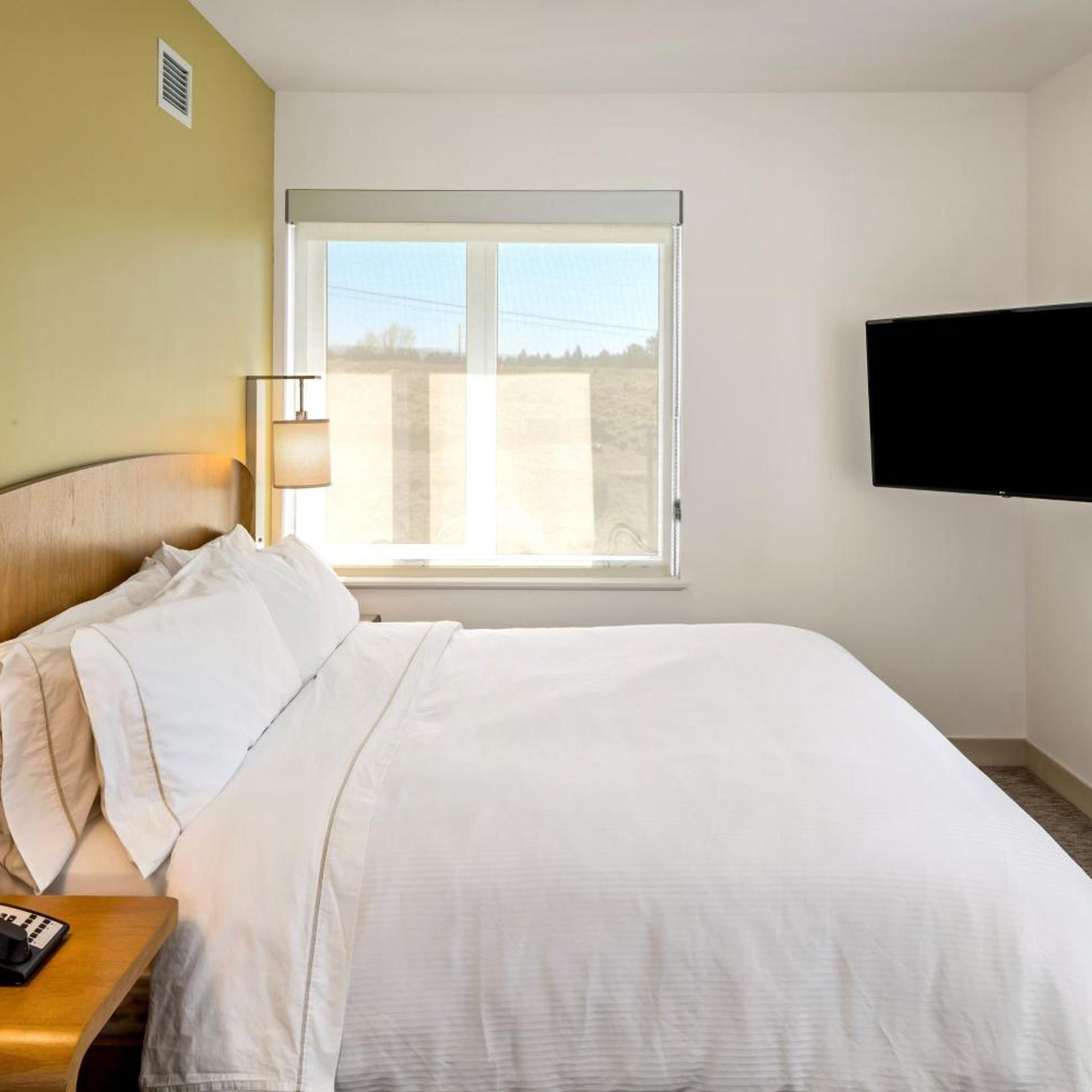 1 Bedroom, Executive, Suite, King Bed, Sofa, Corner