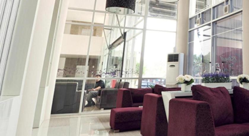 Hotel Royal Jember 15/24